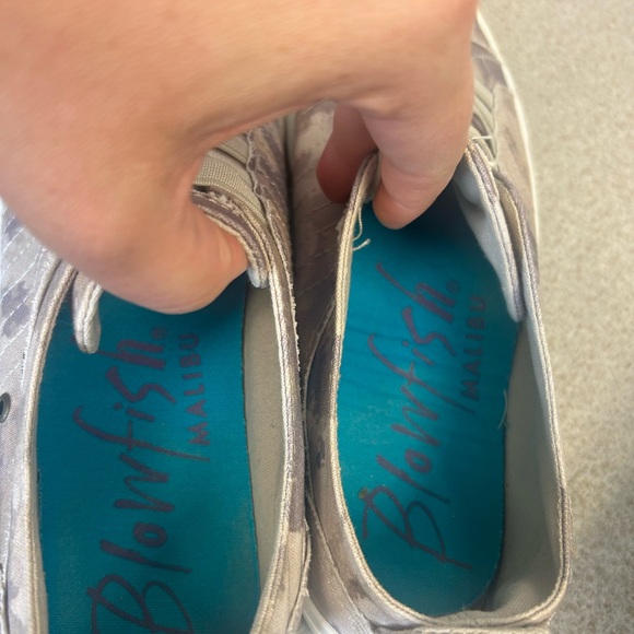 Blowfish women’s sneakers pull on - Picture 4 of 5